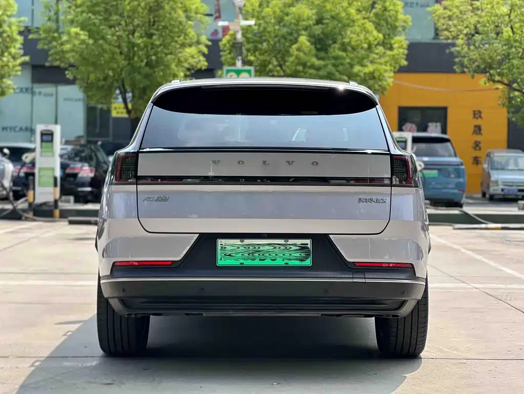 Volvo XC70 PHEV — миниатюра 22