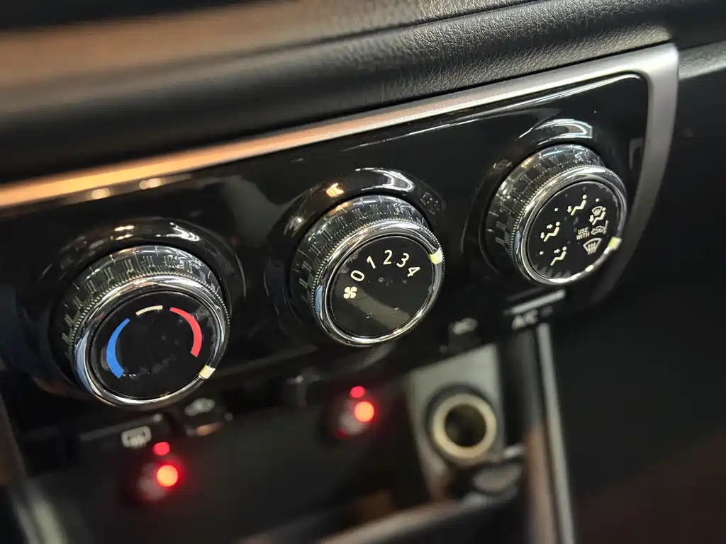 TOYOTA YARIS L ZHIXUAN