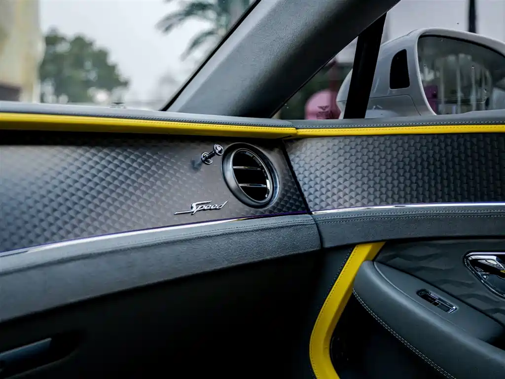 BENTLEY CONTINENTAL PLUG IN HYBRID