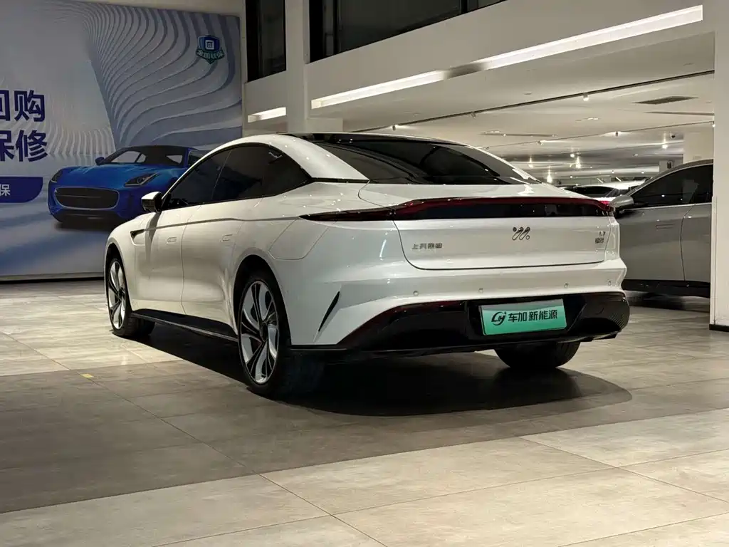 ZHIJI AUTOMOBILE ZHIJI L7