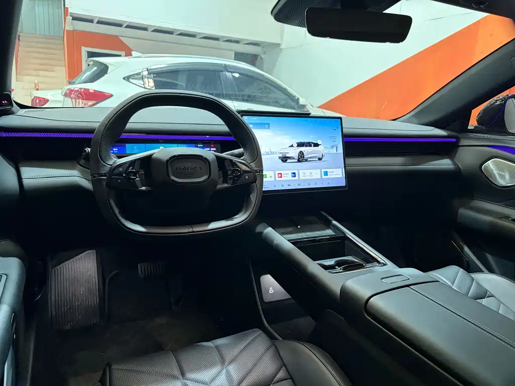 Lynk & Co 10 — миниатюра 6