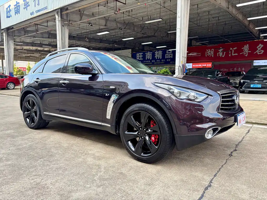 Infiniti QX70 — миниатюра 3