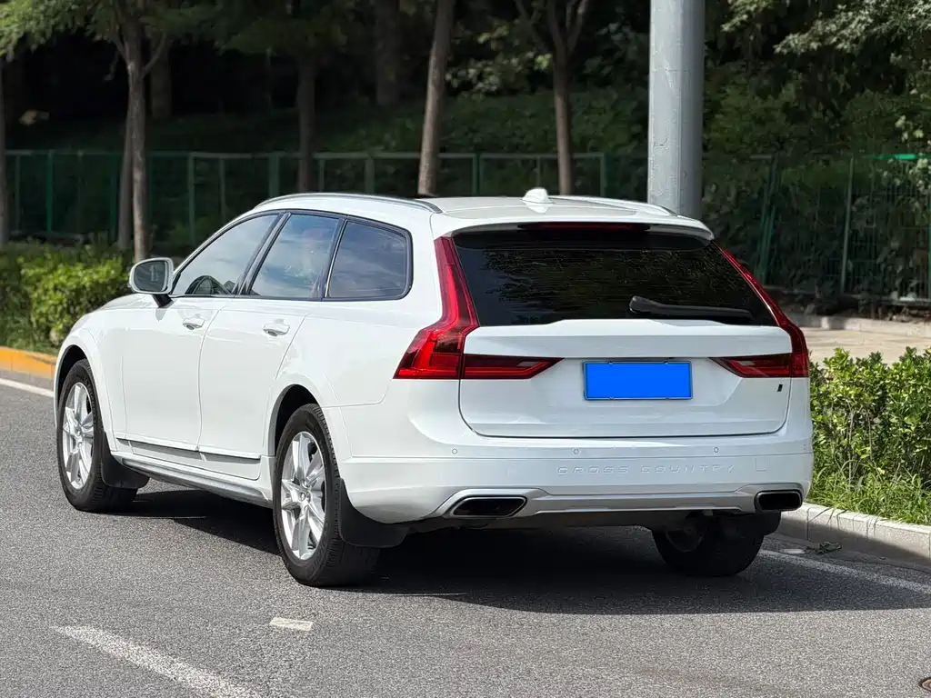 Volvo V90 2019 Cross Country T5 AWD VI