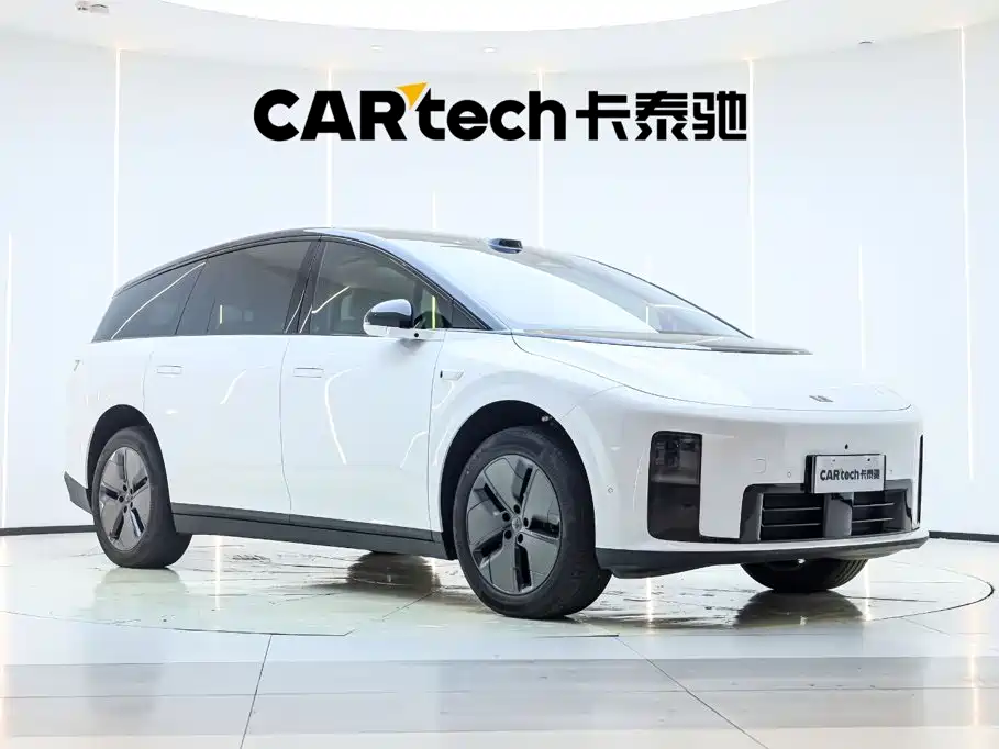 Li Auto i8 2025 Standard