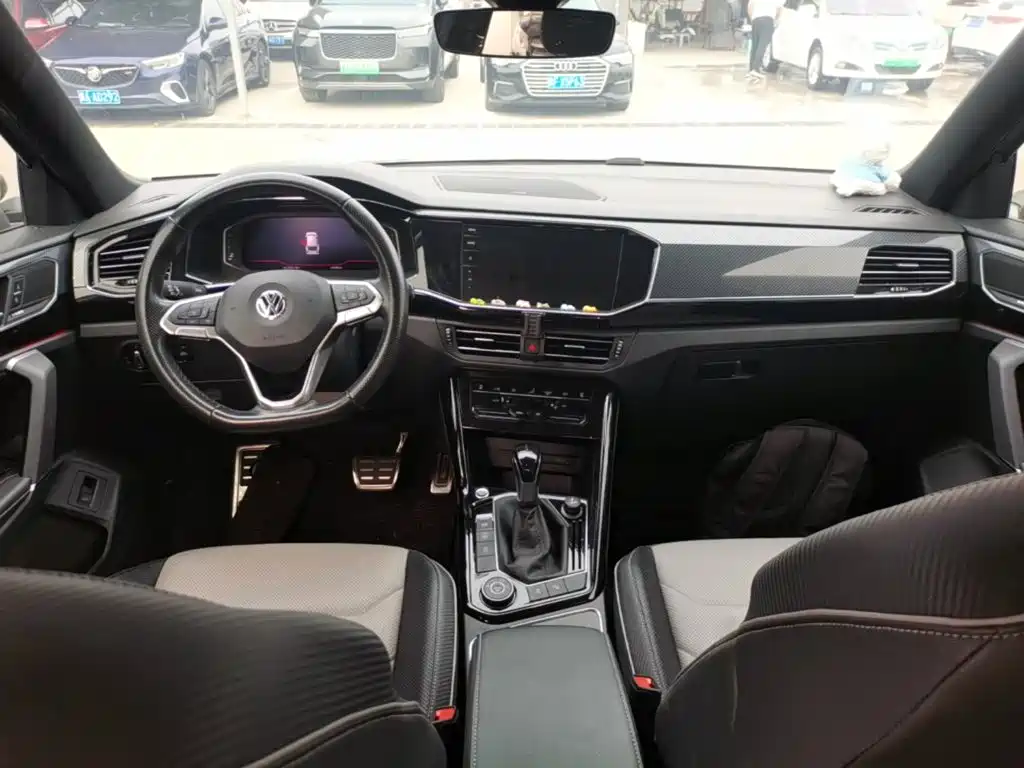 Volkswagen X — миниатюра 10