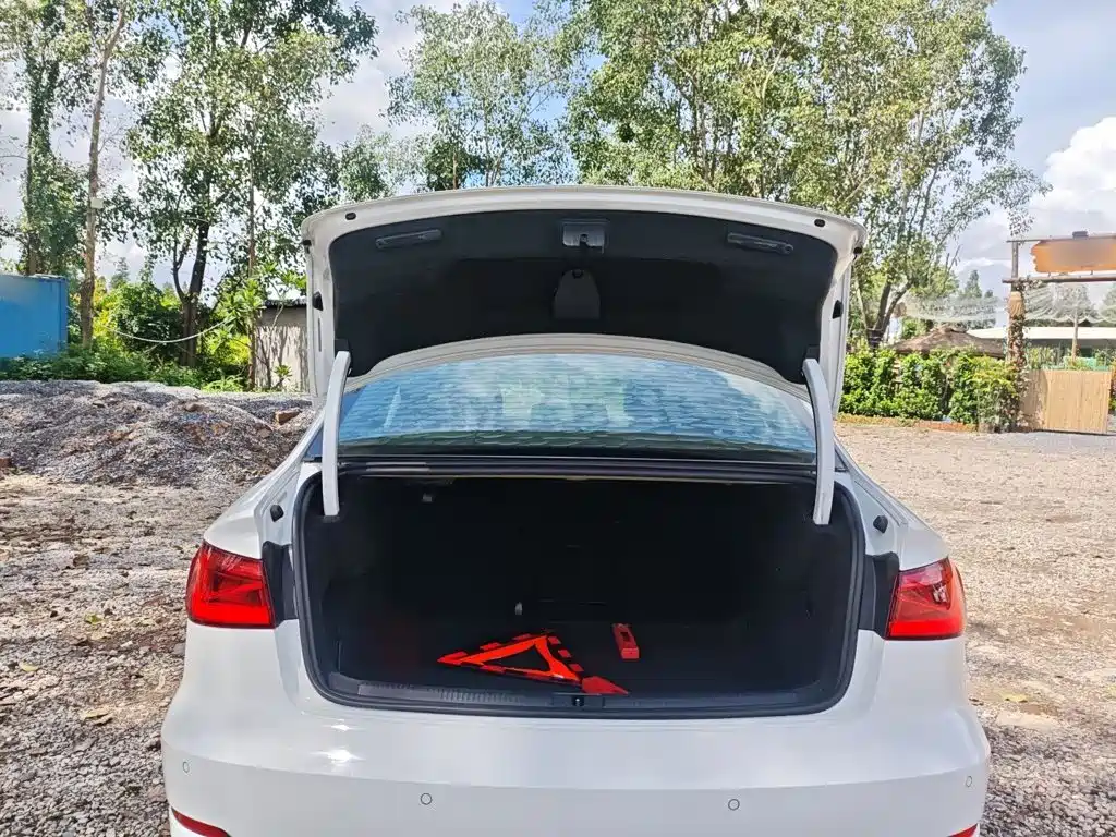 Audi A3 2015 Limousine 40 TFSI AT Comfort