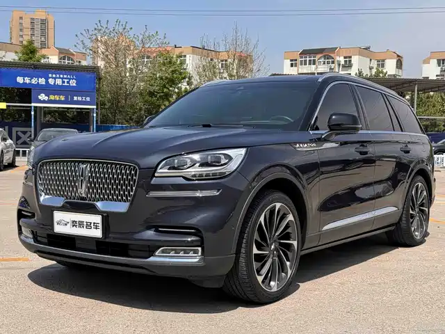 Lincoln Aviator