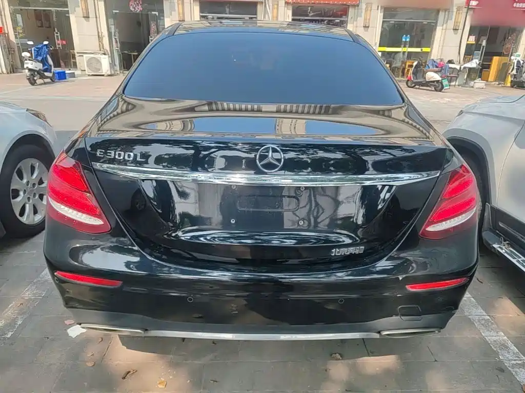 Mercedes-Benz E-Class E 2018 E 200 L Sport