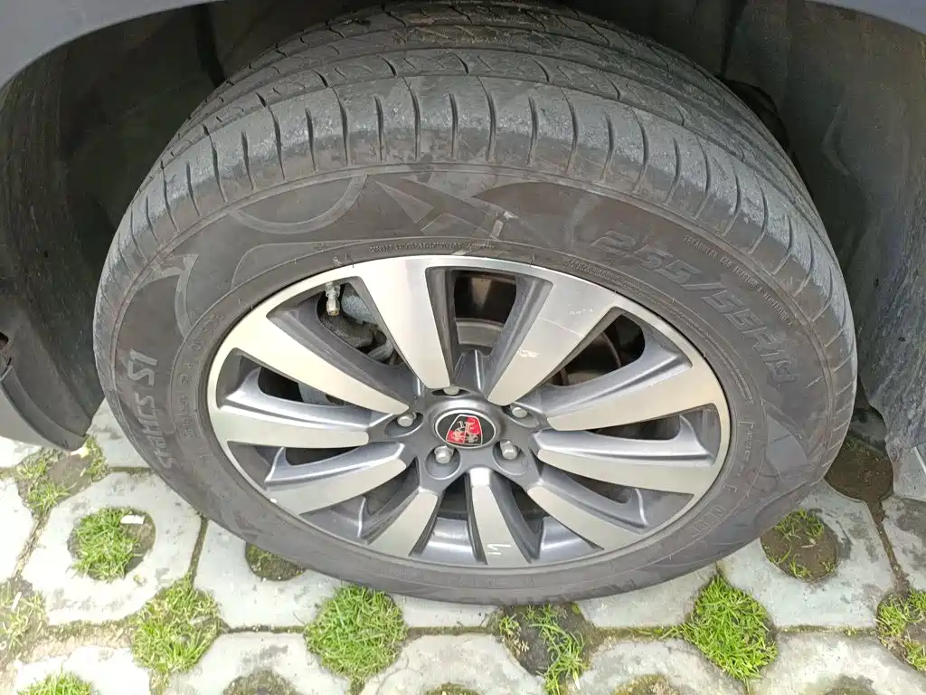 Roewe RX8 — миниатюра 23