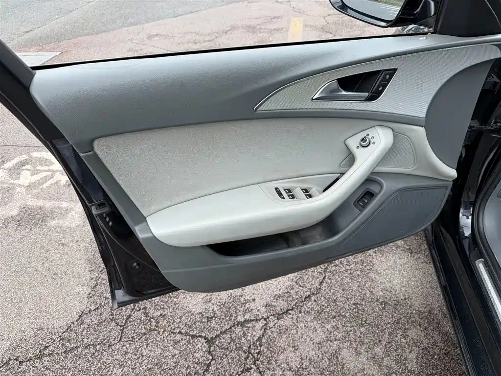 Audi A6L 2012 TFSI Comfort