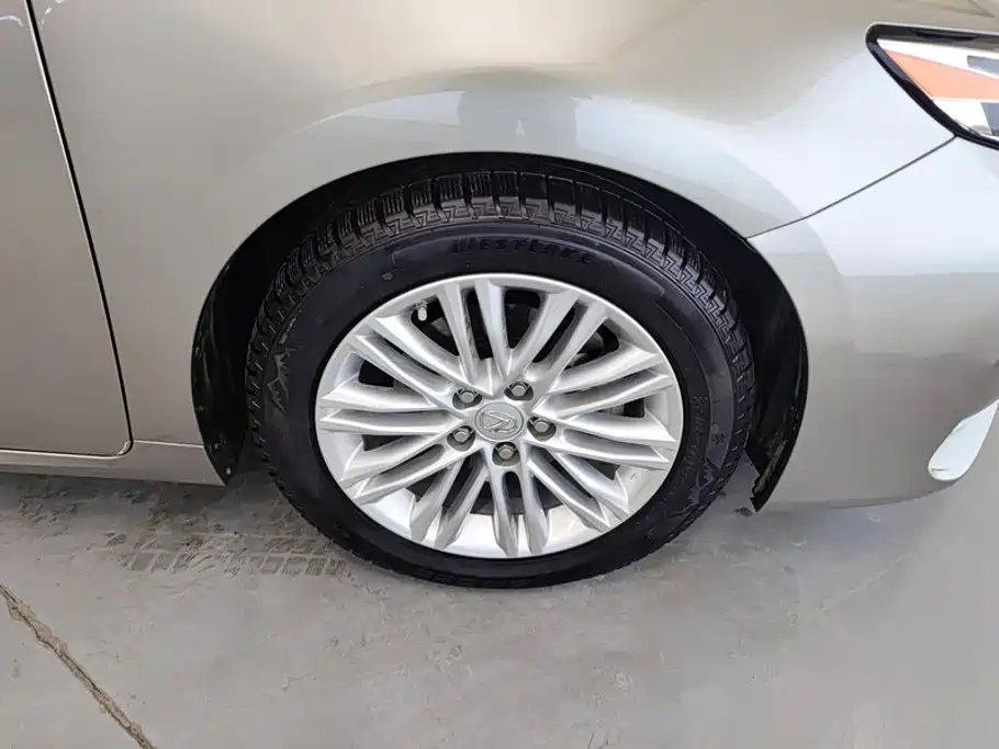 Lexus ES 200 Elite Edition, фото 6