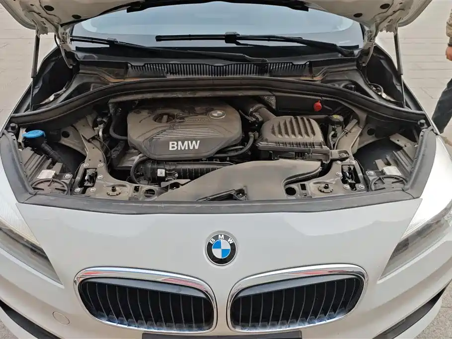 BMW 2 SERIES STATION WAGON