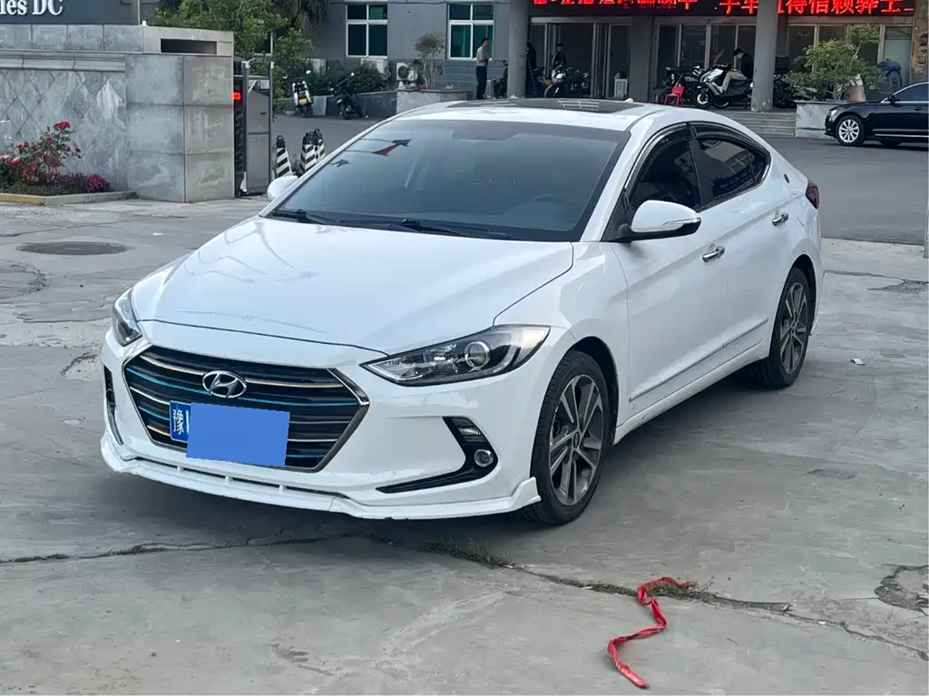 Hyundai Elantra 2018
