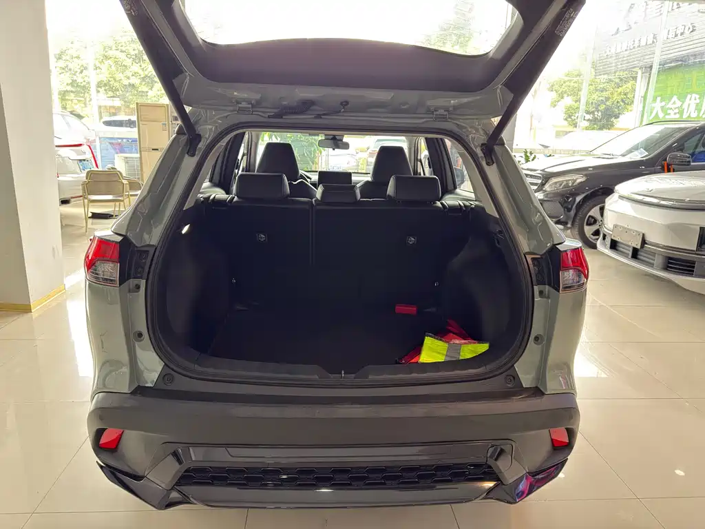 TOYOTA COROLLA SHARP AMPLIFIER