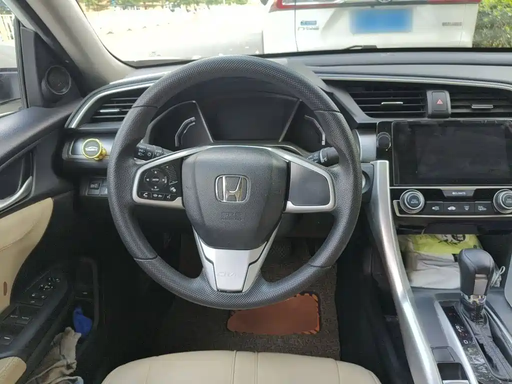 Honda Civic 2016 220TURBO CVT Luxury