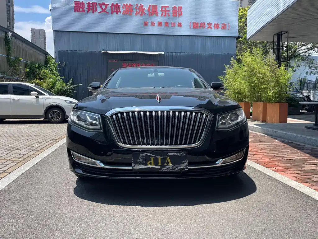 RED FLAG HONGQI H7