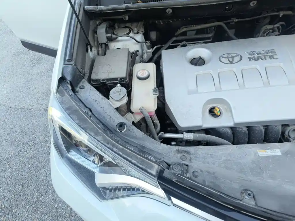 Toyota RAV4 — миниатюра 19