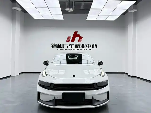 2022 Lynk & Co 03