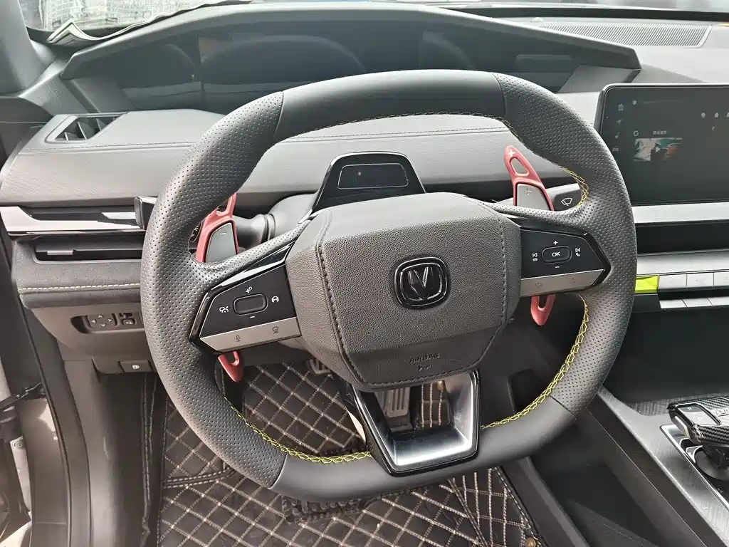 Changan UNI-V 2022 1.5T Luxury