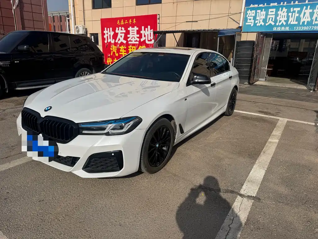 BMW 5 SERIES
