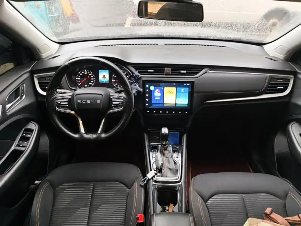 Roewe RX3 — миниатюра 10