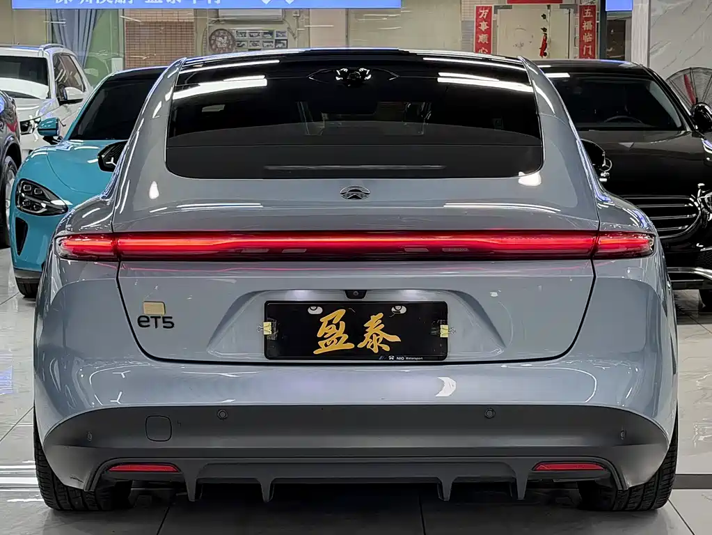 NIO NIO ET5