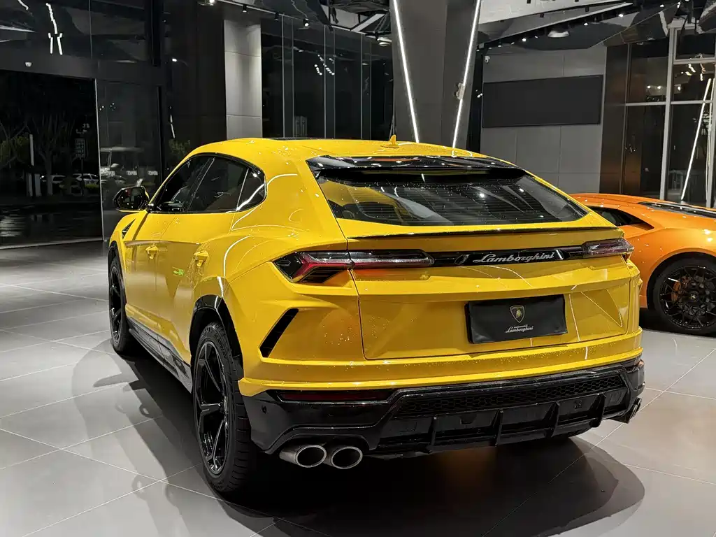 Lamborghini Urus 2021 4.0T V8
