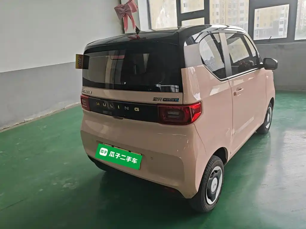Wuling MINIEV — миниатюра 4