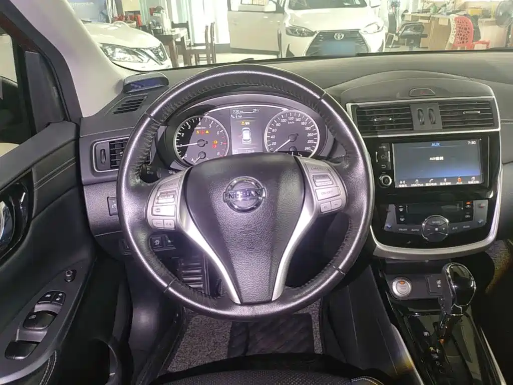 Nissan Tiida 2016 1.6L CVT