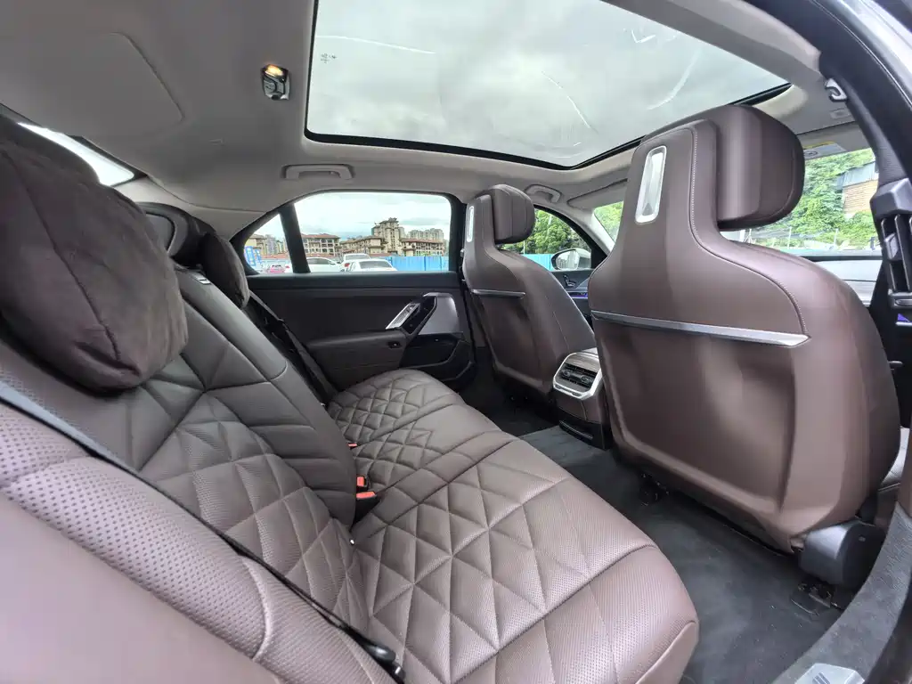BMW 7 Series 7 2023 735Li M Sport
