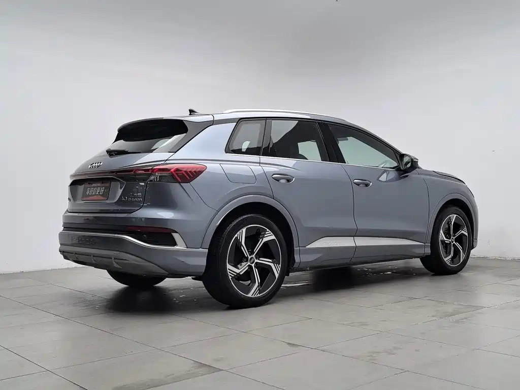 Audi Q4 e-tron — миниатюра 2