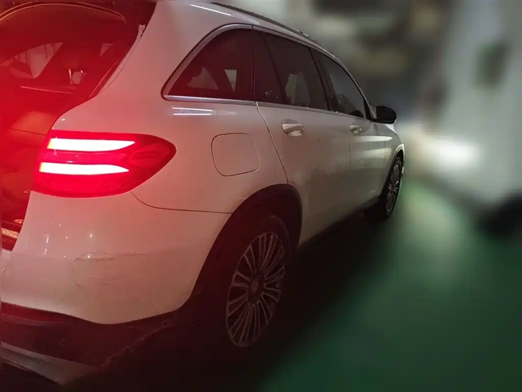Mercedes-Benz GLC 2016 GLC 200 4MATIC