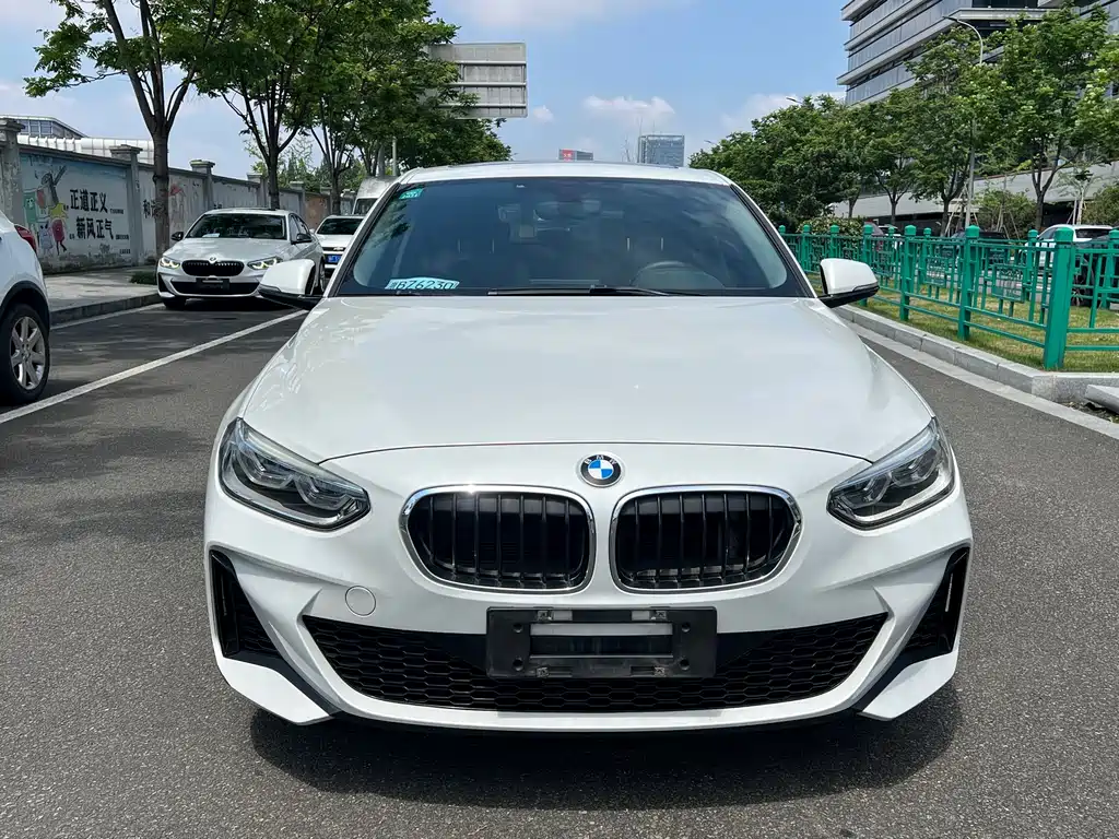 BMW 1 Series 1 2019 120i Lead M Sport