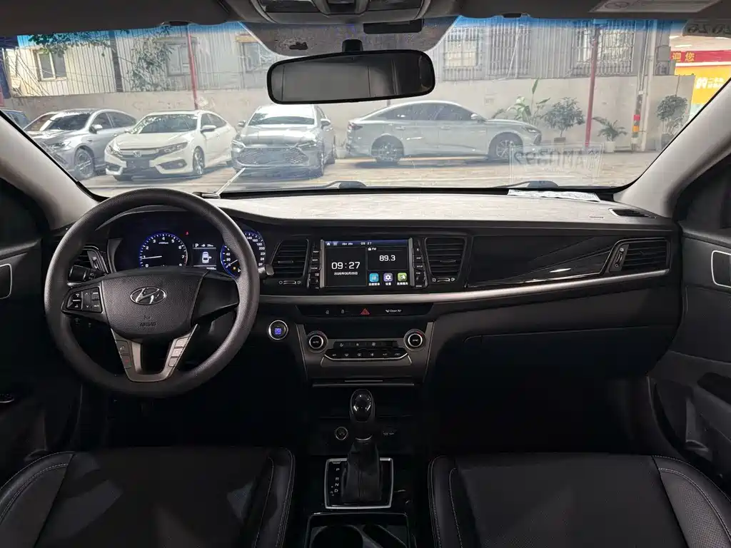 Hyundai Mistra - фото 5