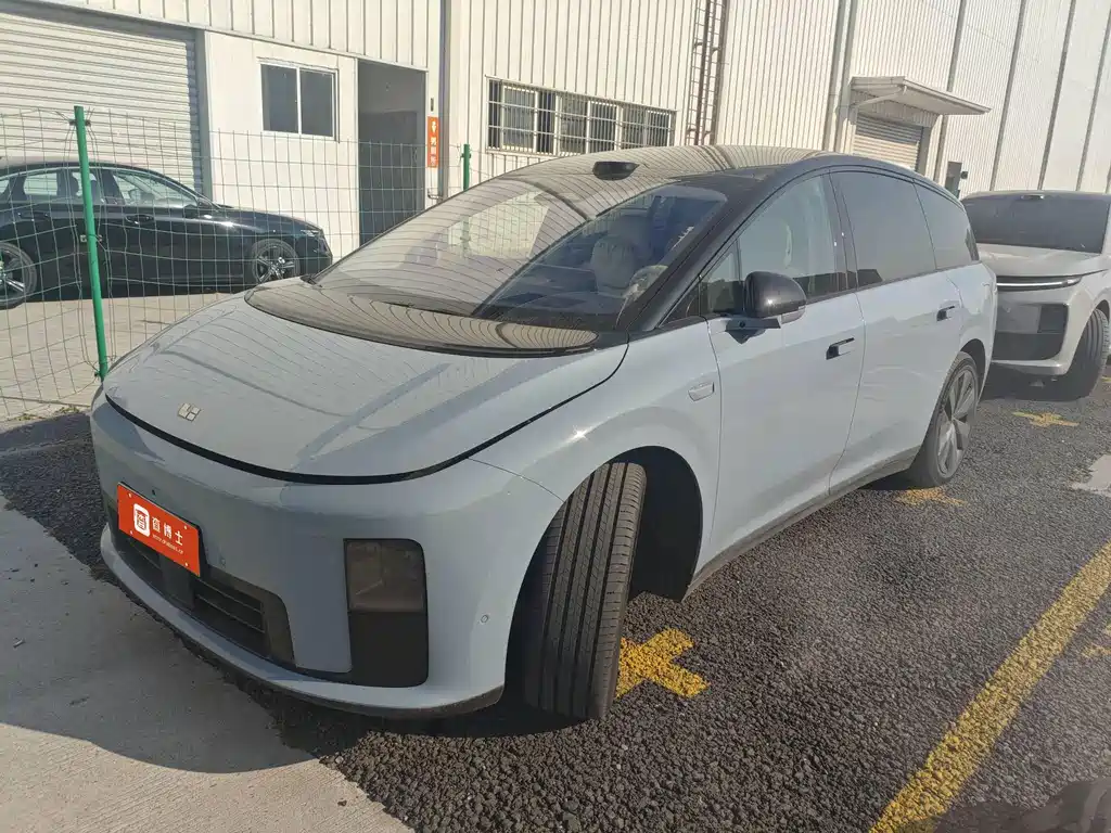 Li Auto 理想i8 2025