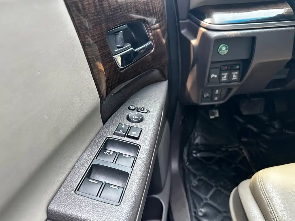 Honda Odyssey — миниатюра 7