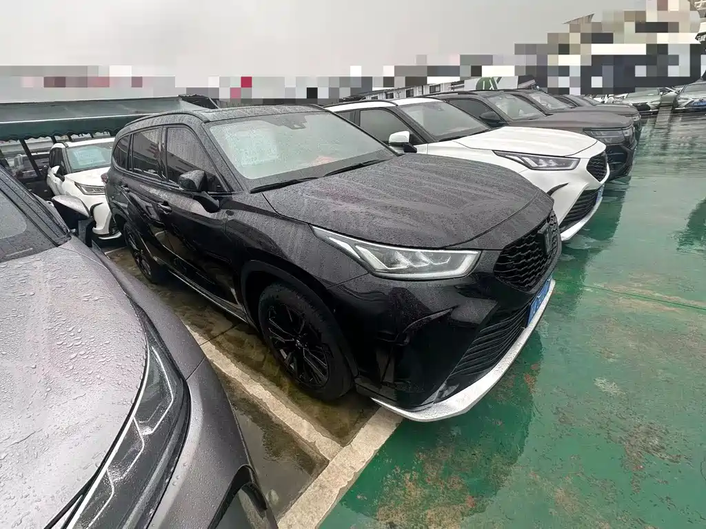 Toyota Crown Kluger — миниатюра 3