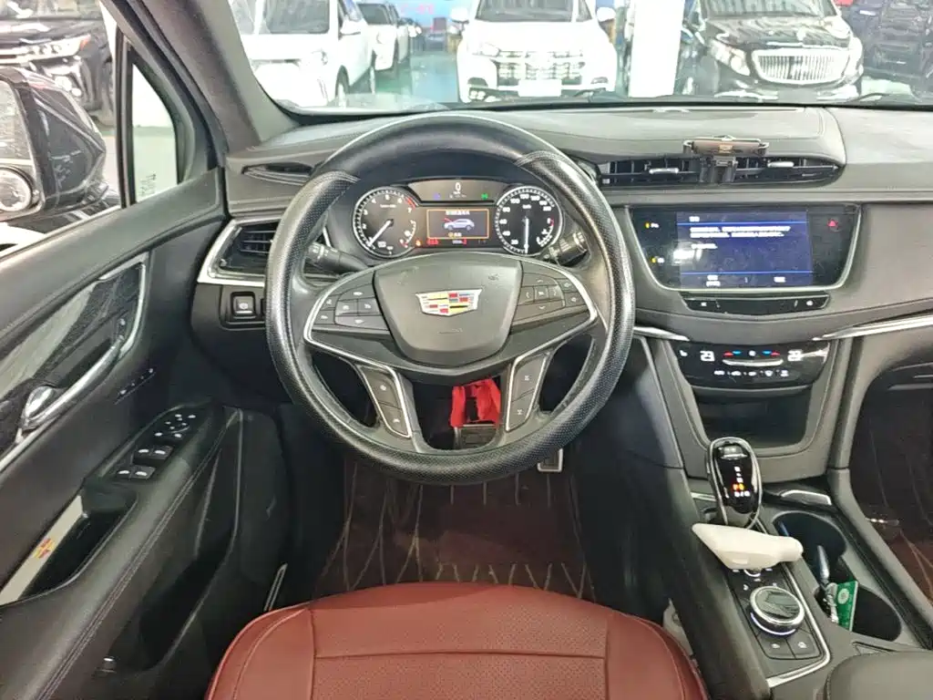 Cadillac XT5 — миниатюра 11