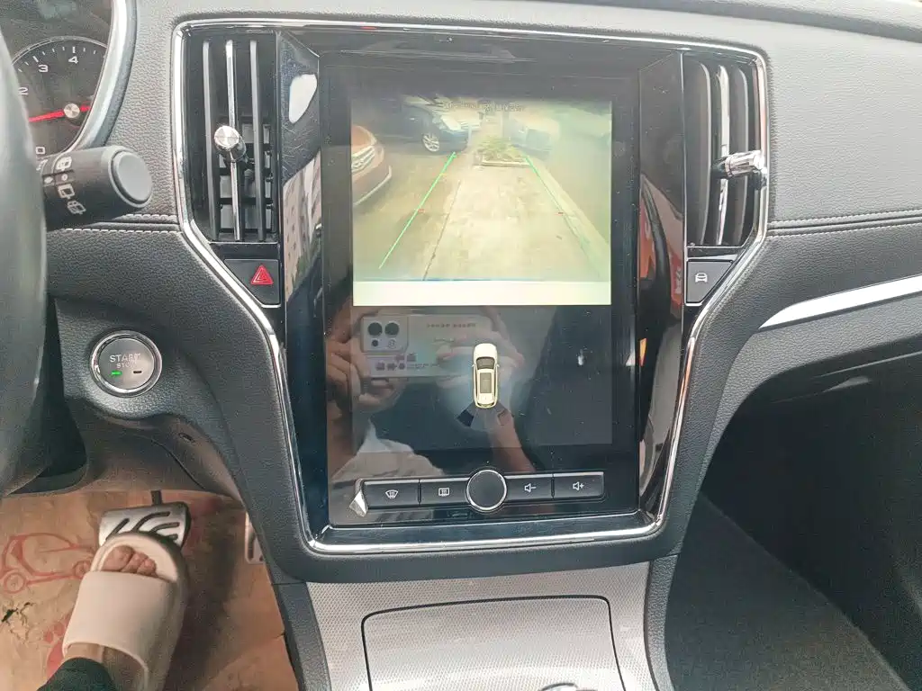 Roewe RX5 — миниатюра 13