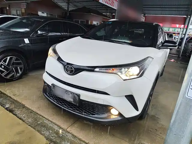 TOYOTA  C HR 2020