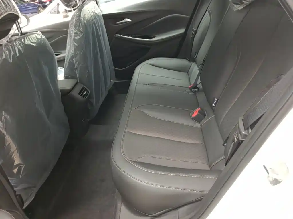 Buick Verano — миниатюра 17