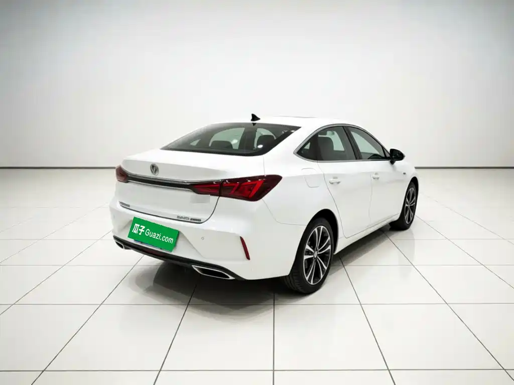 Changan Eado — миниатюра 5