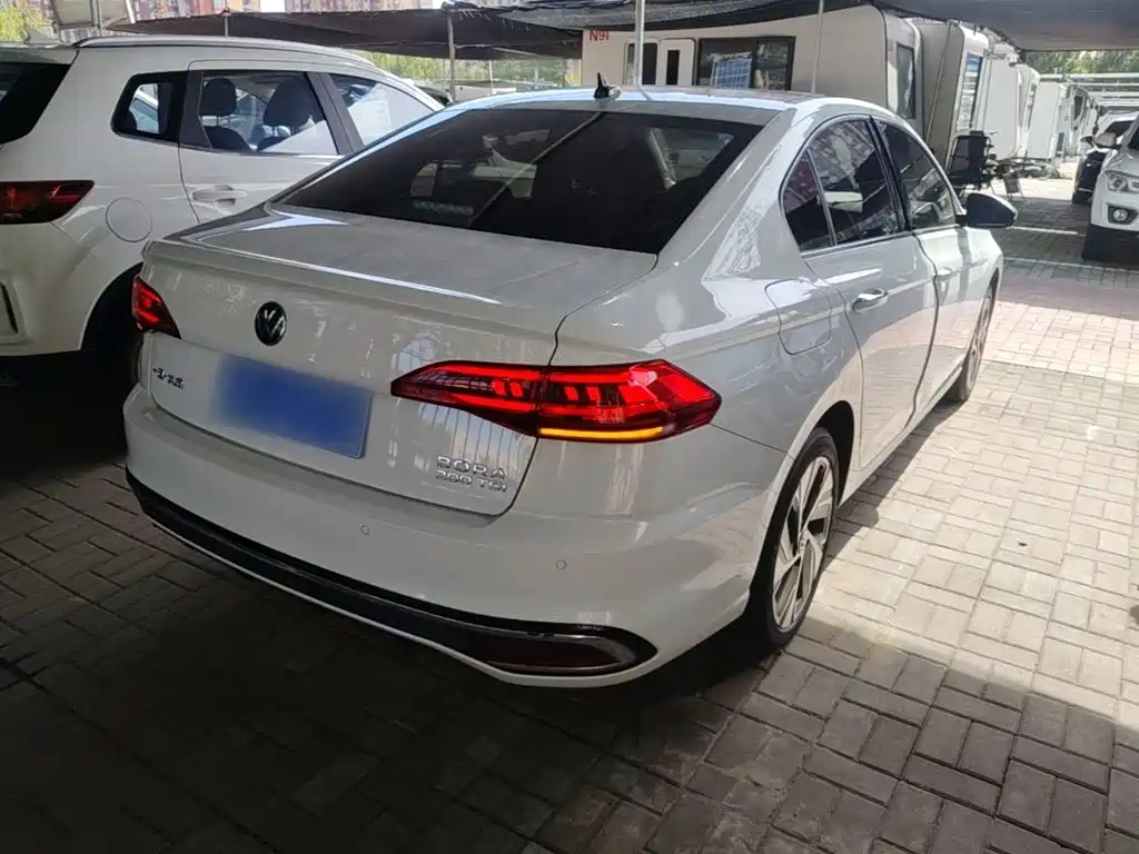 Volkswagen Bora — миниатюра 7