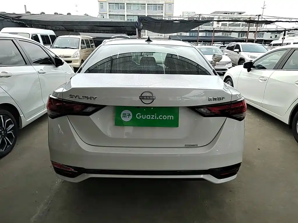 Nissan Sylphy — миниатюра 6