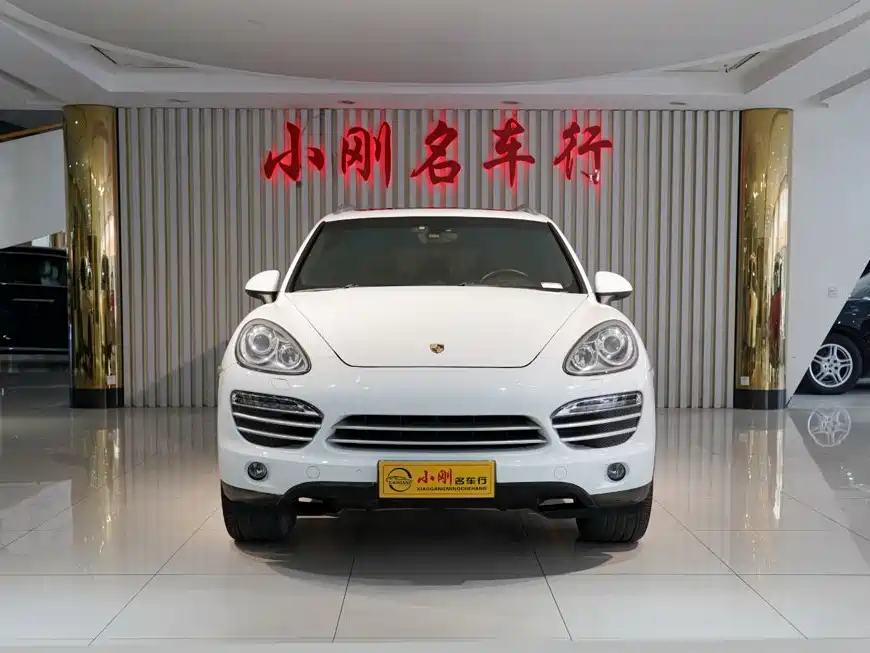 Porsche Cayenne — миниатюра 3