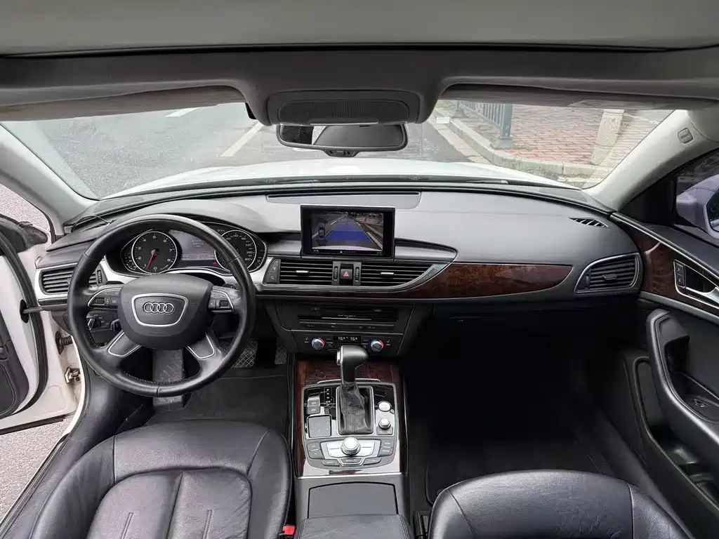 Audi A6L 2014 30 FSI Comfort
