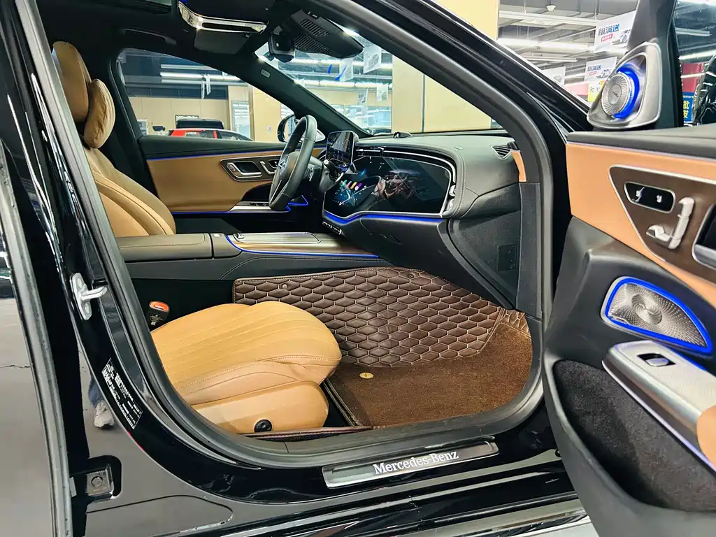 Mercedes-Benz E-Class — миниатюра 19