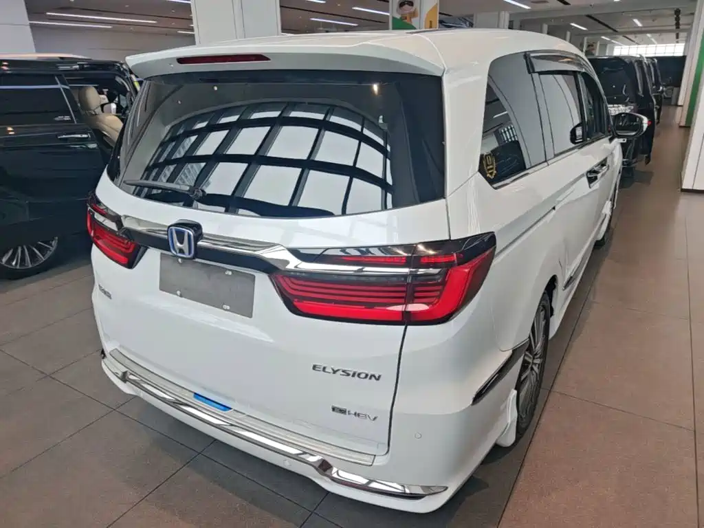 Honda Elysion — миниатюра 7