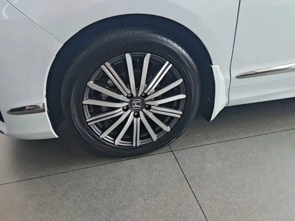 Honda Elysion — миниатюра 23