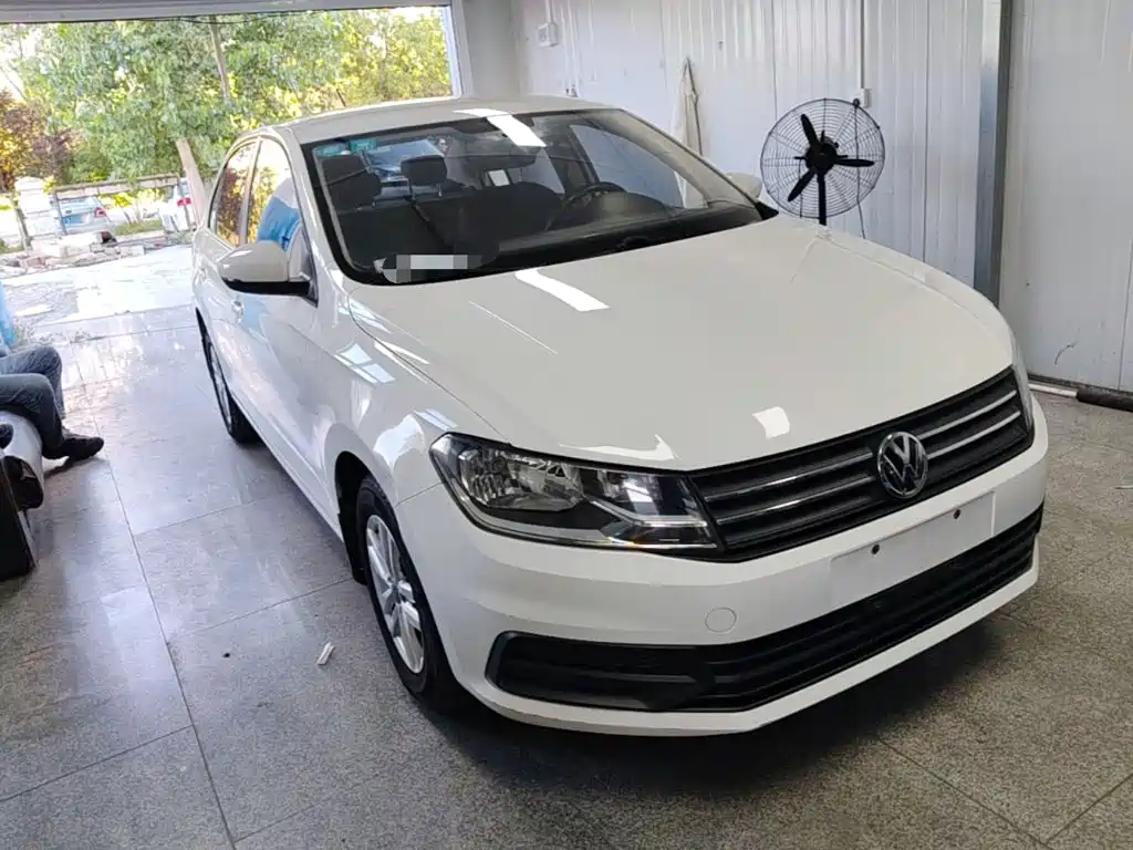 Volkswagen Santana — миниатюра 4